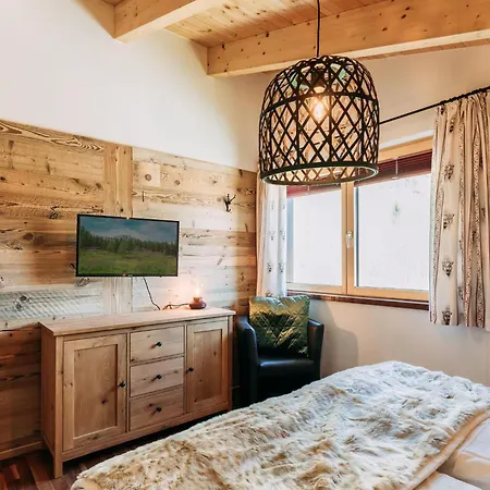 Bernkogel Penthouse Holiday home Rauris