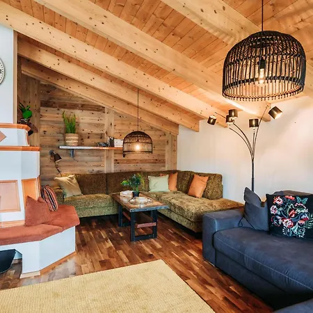 Holiday home Bernkogel Penthouse